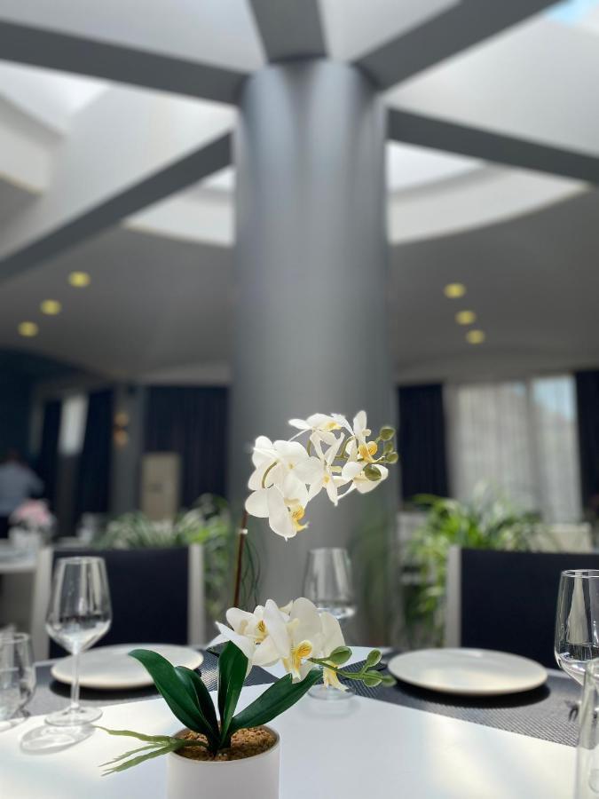 Atrium Deluxe Resort Golem  Eksteriør bilde