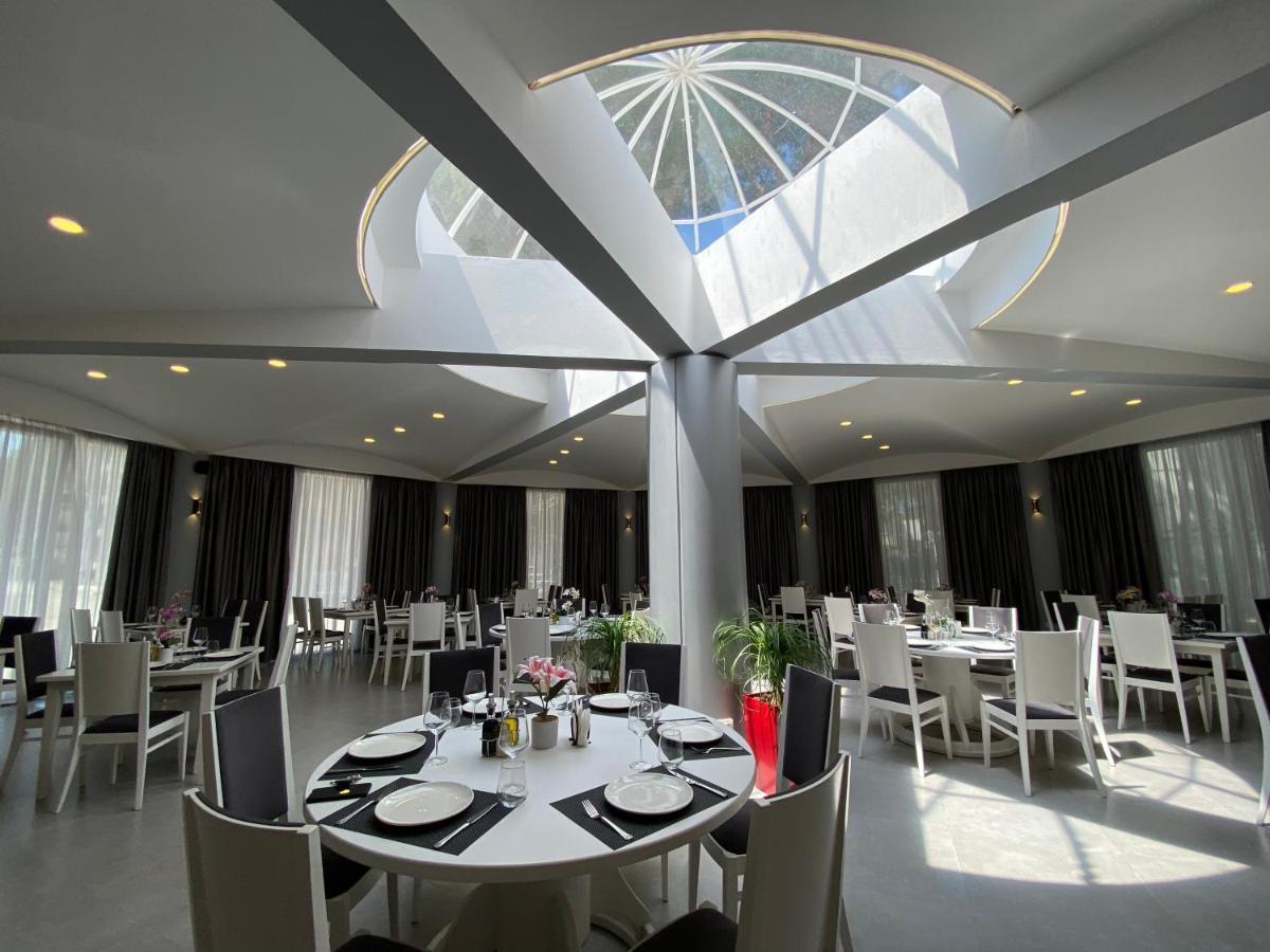 Atrium Deluxe Resort Golem  Eksteriør bilde