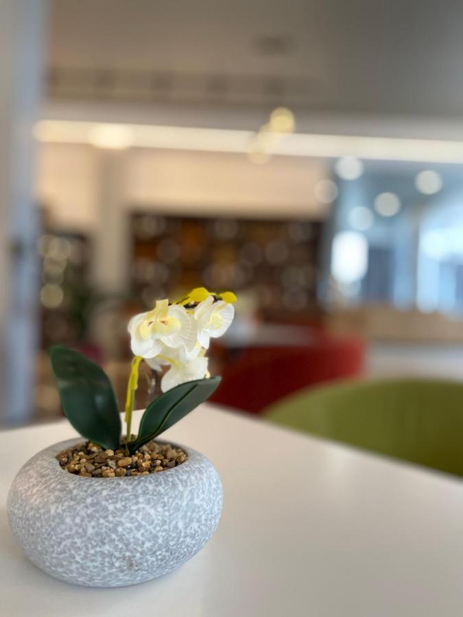 Atrium Deluxe Resort Golem  Eksteriør bilde