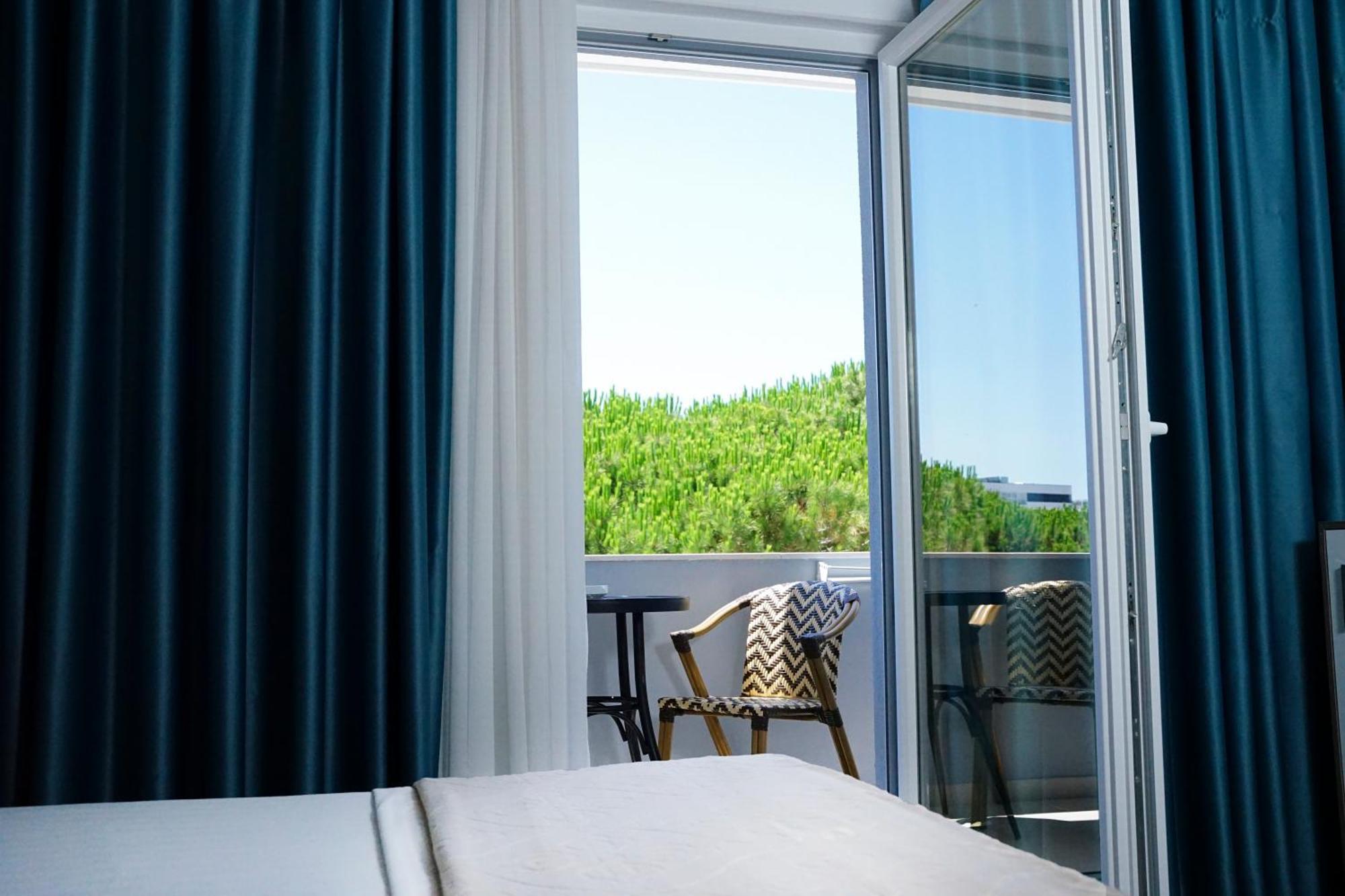 Atrium Deluxe Resort Golem  Eksteriør bilde