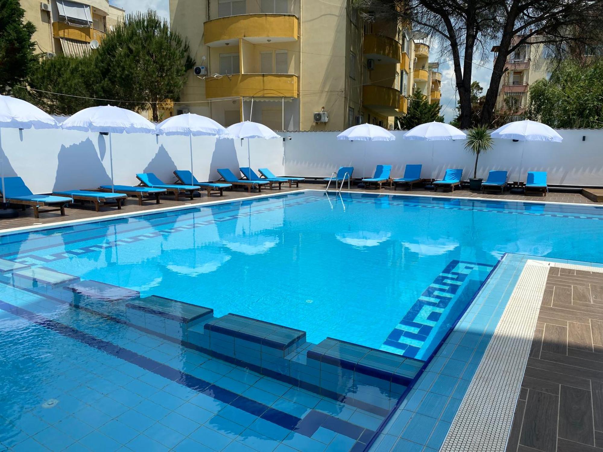 Atrium Deluxe Resort Golem  Eksteriør bilde